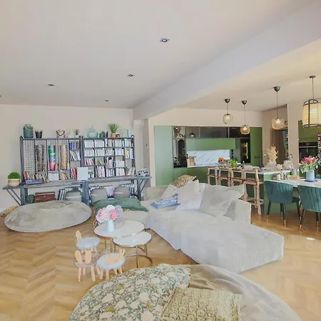 Amazing In With Wifi Holiday home Carpentras