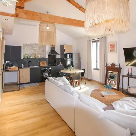 Holiday home Amazing In With Wifi Carpentras